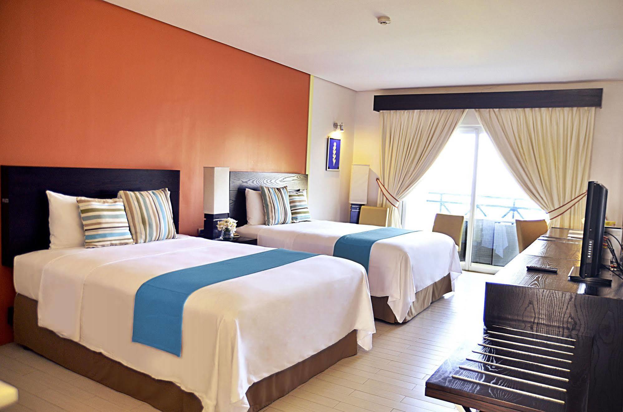 Thunderbird Resorts - Poro Point San Fernando City  Exteriér fotografie